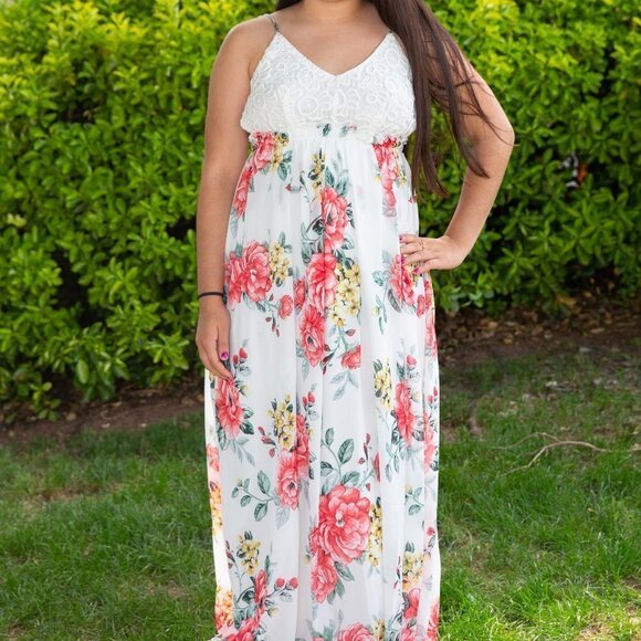 Dressday Floral Maxi Dress With Back Out - Picture 2 of 14